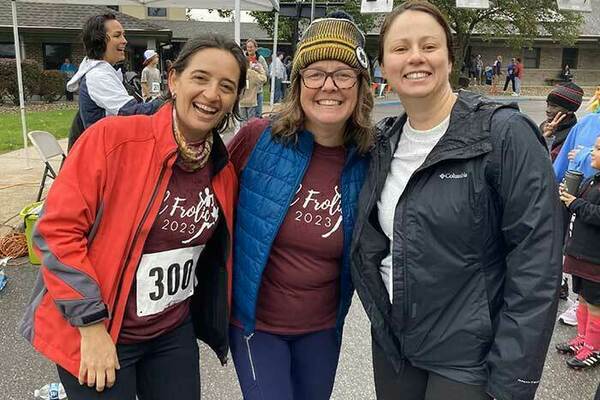 Kroc Institute co-sponsors ‘Fall Frolic 5K,’ to benefit South Bend homeless center