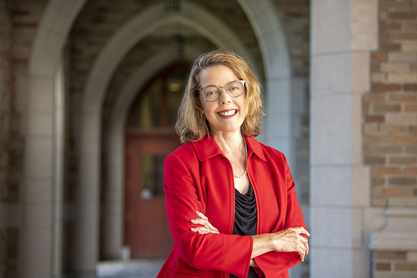 Professor Mary Ellen O’Connell to speak at international AI summit at The Hague