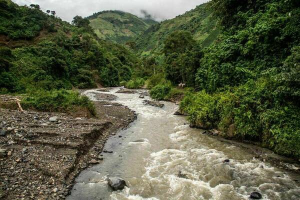 Navigating the Waters of Peace: Challenges and Opportunities in the Implementation of Colombia's Peace Agreement
